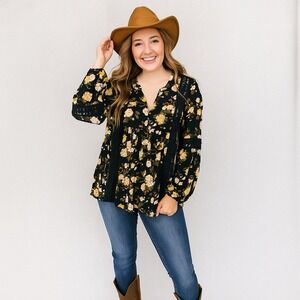 American Eagle Flowy Boho Top Womens S Black Fairy Dark‎ Florals Lace Whimsigoth